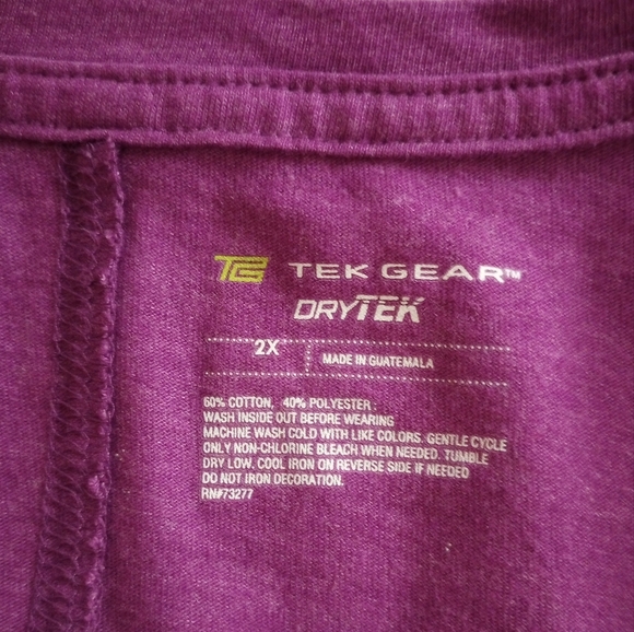 Athletic Plum T-shirt - Picture 3 of 3